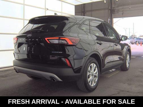 Agate Black Metallic 2025 Ford Escape Active