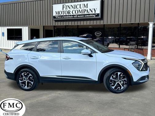 2024 Kia Sportage EX