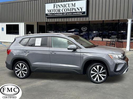 2023 Volkswagen Taos 1.5T SE