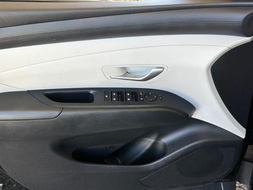 Phantom Black 2025 Hyundai TUCSON SEL