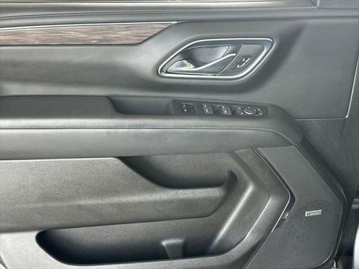 2023 Chevrolet Suburban 4WD Z71