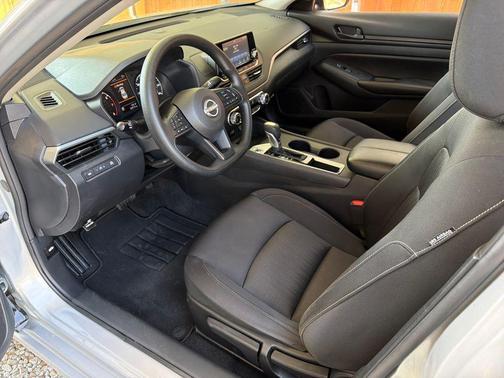2024 Nissan Altima S FWD
