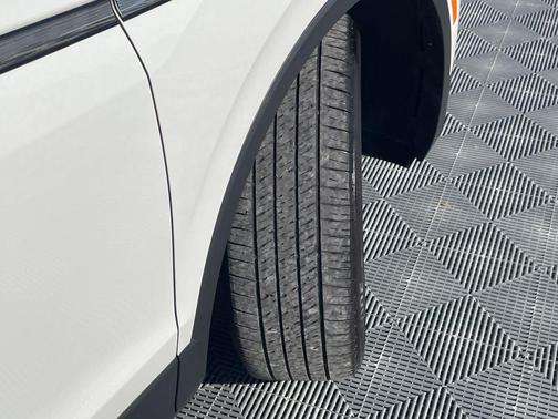 2024 Volkswagen Tiguan 2.0T Wolfsburg Edition