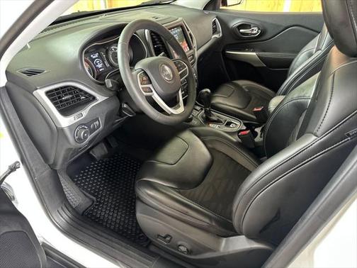 2022 Jeep Cherokee X 4x4