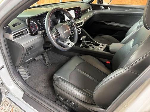 Wolf Gray 2024 Kia K5 GT-Line