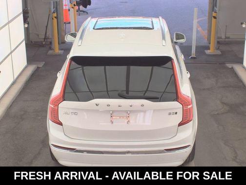 2024 Volvo XC90 B5 Plus Bright Theme