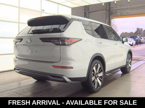 2025 Mitsubishi Outlander SE 2.5 2WD