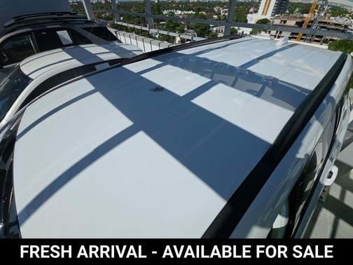 Summit White 2026 Chevrolet Traverse LT