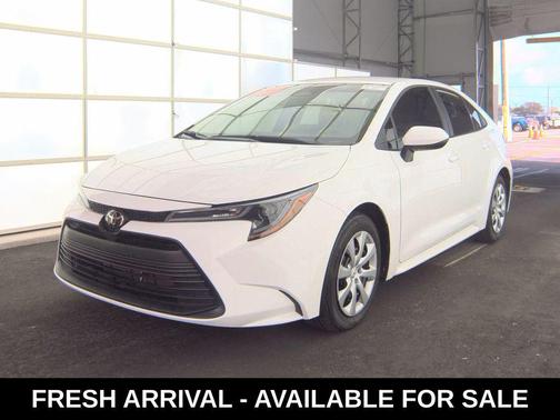 Ice Cap 2025 Toyota Corolla LE