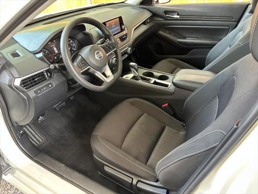 2022 Nissan Altima S FWD