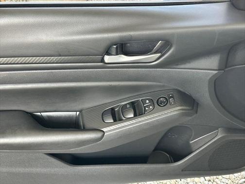 2022 Nissan Altima S FWD