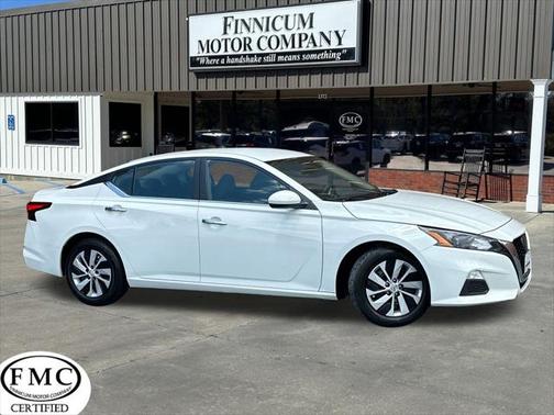 2022 Nissan Altima S FWD