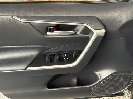 Silver Sky Metallic 2021 Toyota RAV4 LE