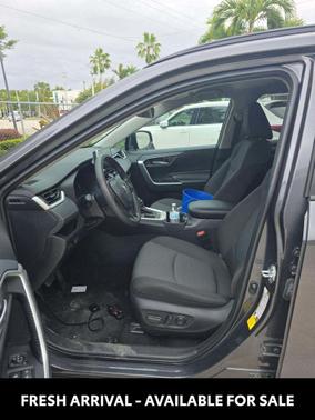 Magnetic Gray Metallic 2025 Toyota RAV4 XLE