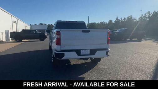 2025 Chevrolet Silverado 1500 Custom