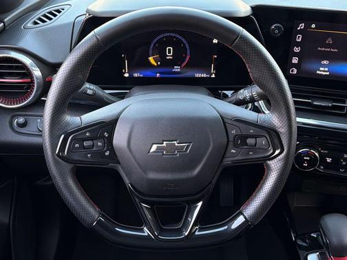 2025 Chevrolet Trax FWD 2RS