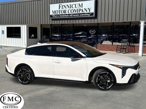 2025 Kia K4 GT-Line