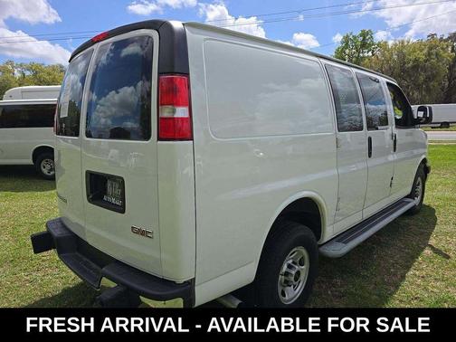 2022 GMC Savana 2500 Work Van