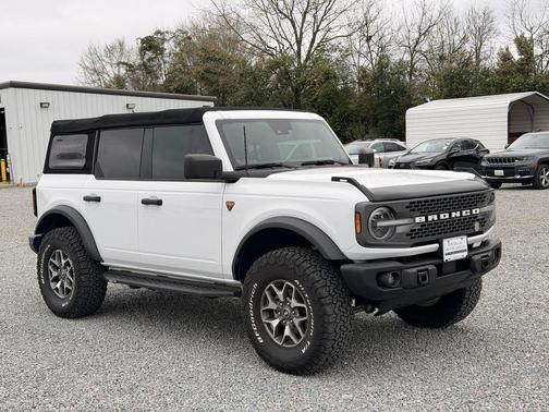 2022 Ford Bronco Badlands