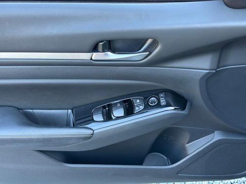 2025 Nissan Altima 2.5 SL