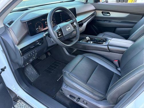 2025 Nissan Murano Platinum