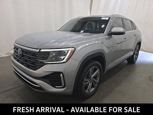 Silver Mist Metallic 2024 Volkswagen Atlas Cross Sport 2.0T SEL