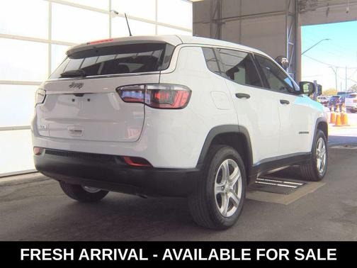 Bright White Clearcoat 2023 Jeep Compass Sport