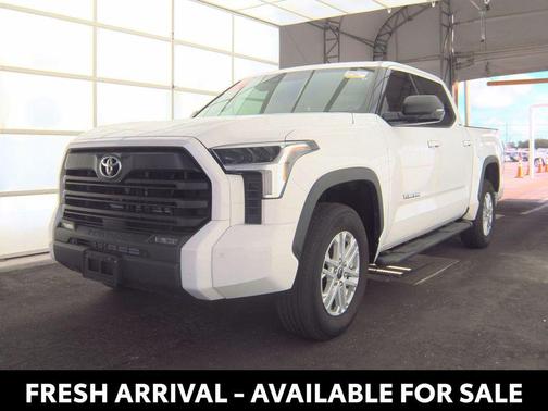 Wind Chill Pearl 2023 Toyota Tundra SR5