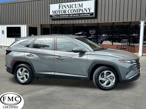 2024 Hyundai TUCSON SE