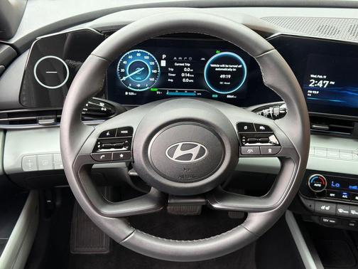 2025 Hyundai ELANTRA HEV Limited