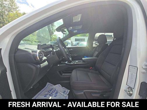 Summit White 2026 Chevrolet Equinox 1LT