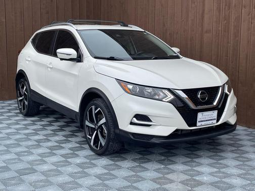 2022 Nissan Rogue Sport SL