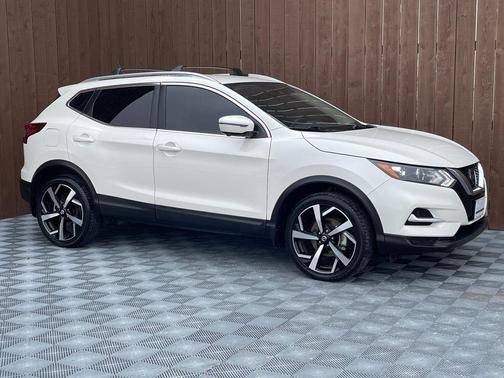 2022 Nissan Rogue Sport SL