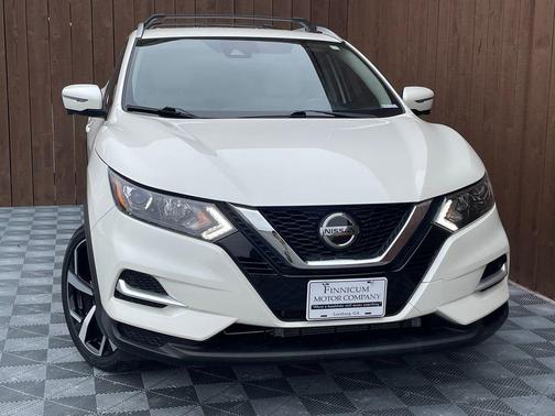 2022 Nissan Rogue Sport SL