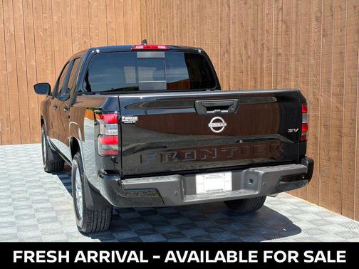Super Black 2023 Nissan Frontier SV