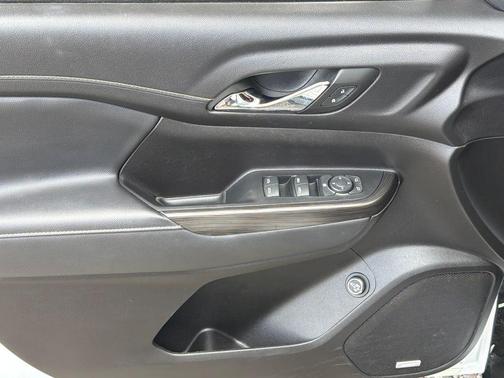 2023 GMC Acadia FWD SLT