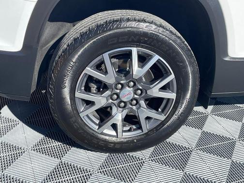 2023 GMC Acadia FWD SLT