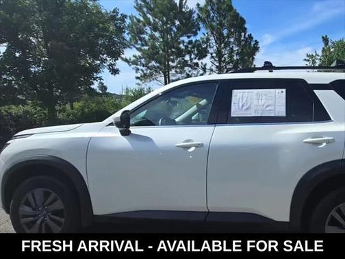 2024 Nissan Pathfinder SV 4WD