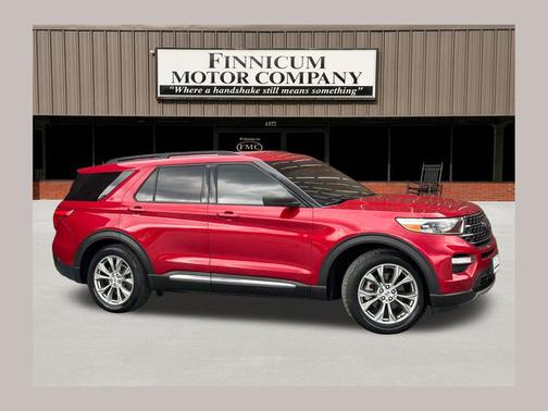 Rapid Red Metallic Tinted Clearcoat 2020 Ford Explorer XLT