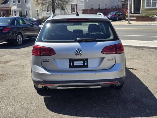 Reflex Silver Metallic 2017 Volkswagen Golf Alltrack TSI SEL