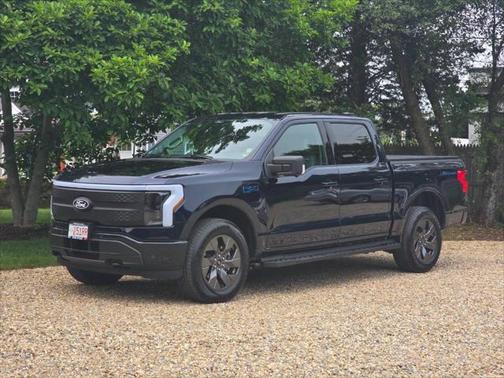 2025 Ford F-150 Lightning Flash