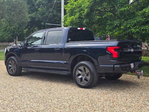 2025 Ford F-150 Lightning Flash