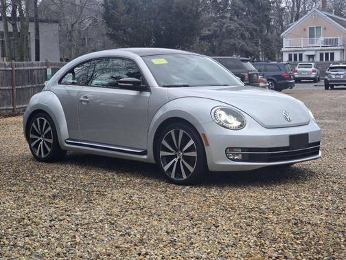 2012 Volkswagen Beetle Base