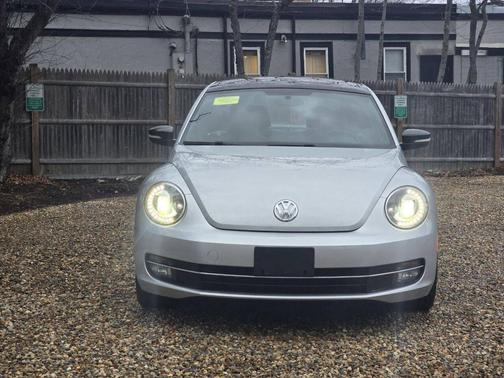 2012 Volkswagen Beetle Base