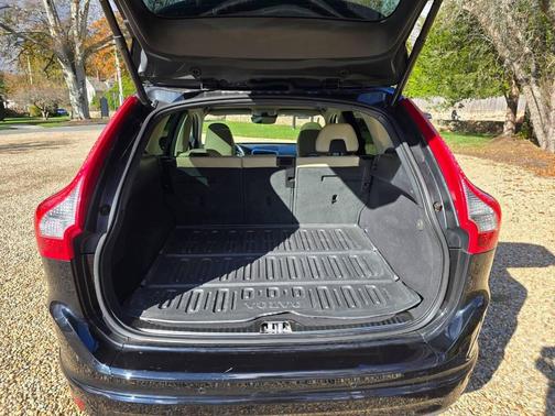 2017 Volvo XC60 T5 Inscription