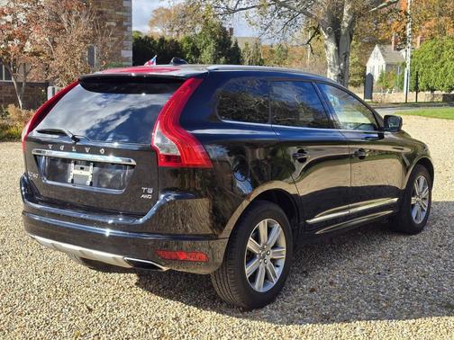 2017 Volvo XC60 T5 Inscription