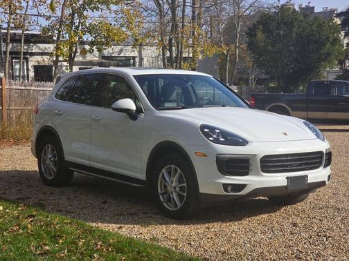 2016 Porsche Cayenne Cayenne