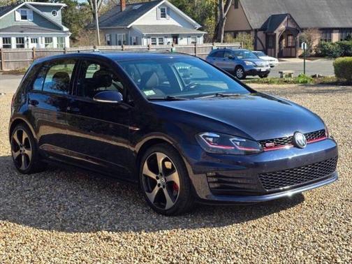 2017 Volkswagen Golf GTI 2.0T S 4-Door