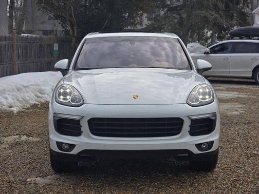 2016 Porsche Cayenne Cayenne