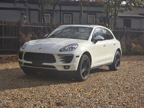 2017 Porsche Macan S